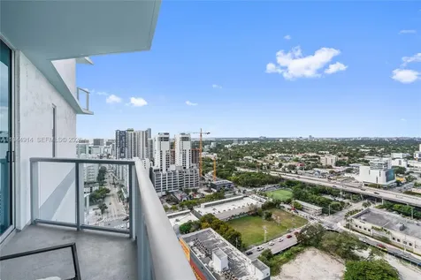 185 SW 7th Street Miami FL 33130
