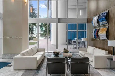 185 SW 7th Street Miami FL 33130