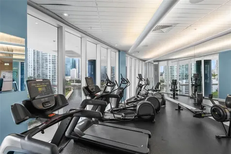 185 SW 7th Street Miami FL 33130