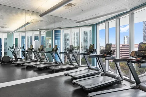 185 SW 7th Street Miami FL 33130