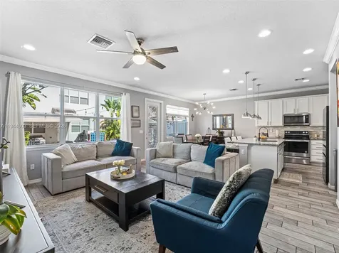 3953 Black Olive Lane Hollywood FL 33021