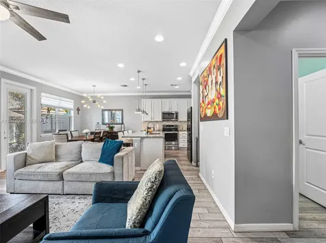 3953 Black Olive Lane Hollywood FL 33021