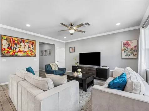 3953 Black Olive Lane Hollywood FL 33021
