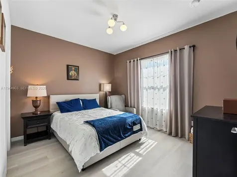 3953 Black Olive Lane Hollywood FL 33021