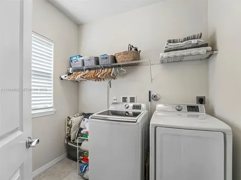 3953 Black Olive Lane Hollywood FL 33021