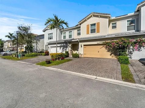 3953 Black Olive Lane Hollywood FL 33021