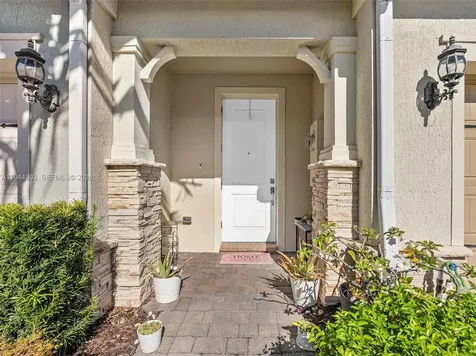 3953 Black Olive Lane Hollywood FL 33021