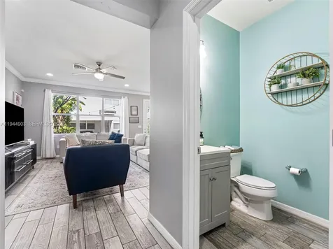 3953 Black Olive Lane Hollywood FL 33021