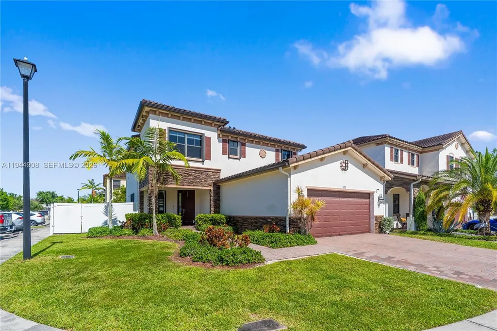 3573 W 93rd Place Hialeah FL 33018