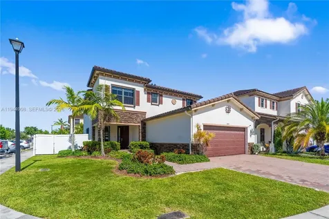 3573 W 93rd Place Hialeah FL 33018