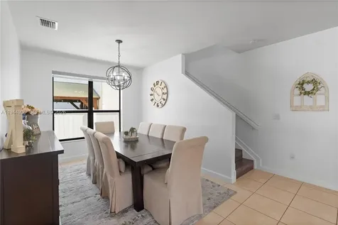 3573 W 93rd Place Hialeah FL 33018