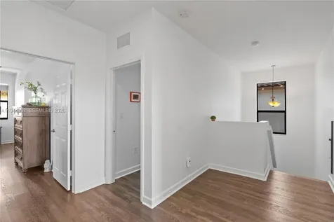 3573 W 93rd Place Hialeah FL 33018