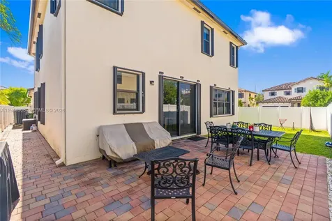 3573 W 93rd Place Hialeah FL 33018