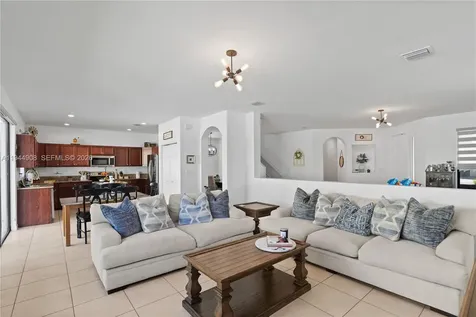 3573 W 93rd Place Hialeah FL 33018