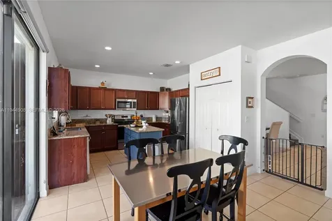 3573 W 93rd Place Hialeah FL 33018