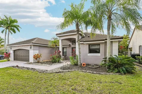 700 Verona Court Weston FL 33326