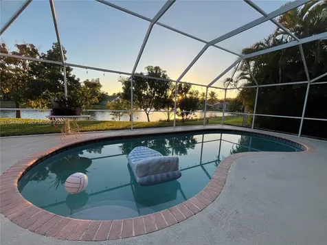 700 Verona Court Weston FL 33326