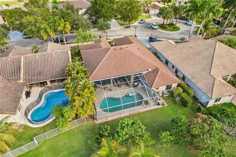 700 Verona Court Weston FL 33326