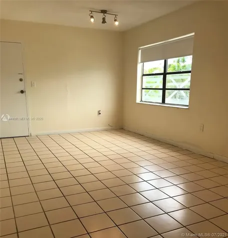 1325 W 68th Street Hialeah FL 33014