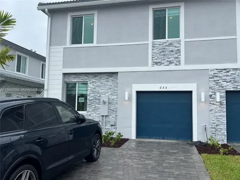 655 SE 13 Street Homestead FL 33034