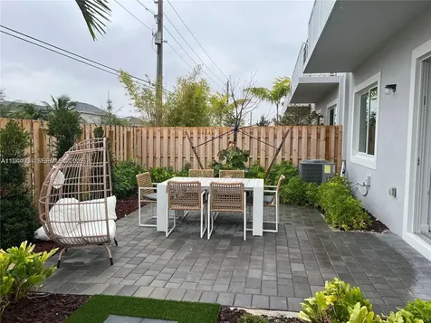 655 SE 13 Street Homestead FL 33034
