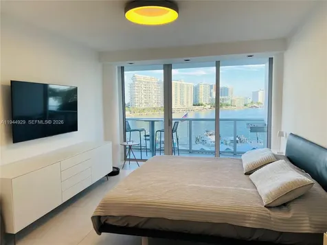 900 Bay Drive Miami Beach FL 33141