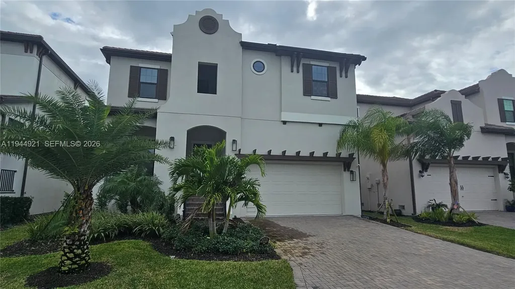 1112 Seagrape Drive Ruskin FL 33570