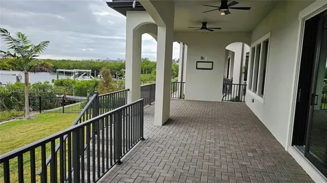 1112 Seagrape Drive Ruskin FL 33570