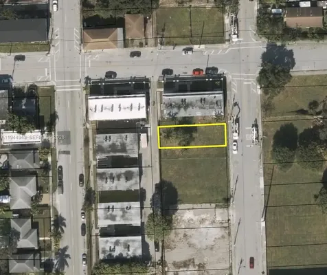1646 NW 1st Court Miami FL 33136