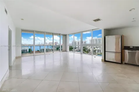 7929 West Drive North Bay Village FL 33141