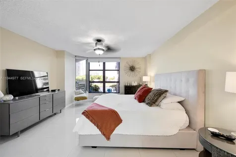 3530 Mystic Pointe Drive Aventura FL 33180