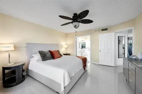 3530 Mystic Pointe Drive Aventura FL 33180