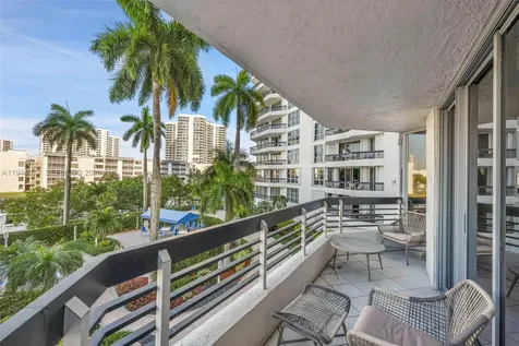 3530 Mystic Pointe Drive Aventura FL 33180