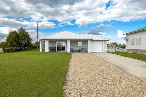1053 SW Lock Lane Moore Haven FL 33471