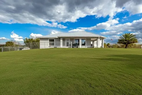 1053 SW Lock Lane Moore Haven FL 33471