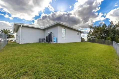 1053 SW Lock Lane Moore Haven FL 33471