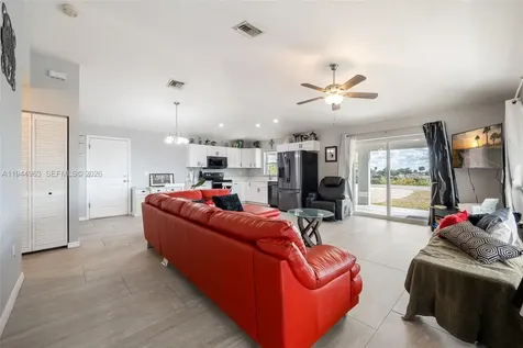 1053 SW Lock Lane Moore Haven FL 33471