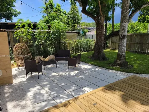 5866 SW 60th Street Miami FL 33143