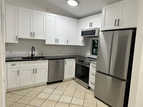 5866 SW 60th Street Miami FL 33143