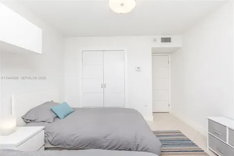 5555 Collins Avenue Miami Beach FL 33140