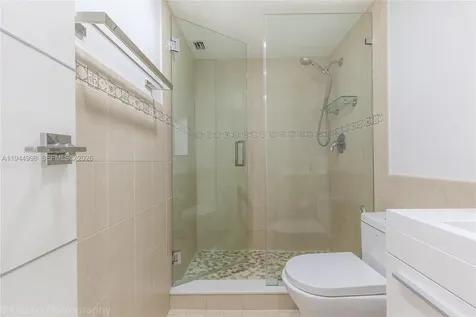 5555 Collins Avenue Miami Beach FL 33140