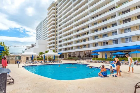 5555 Collins Avenue Miami Beach FL 33140