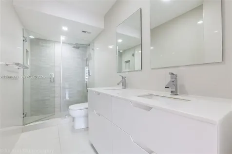 5555 Collins Avenue Miami Beach FL 33140