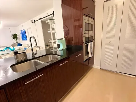 3951 S Ocean Drive Hollywood FL 33019
