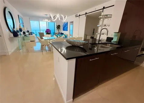 3951 S Ocean Drive Hollywood FL 33019