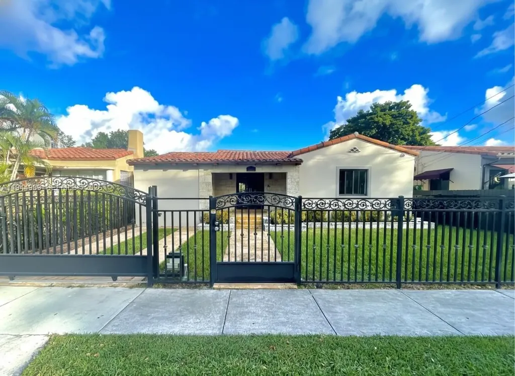 3069 SW 21st Street Miami FL 33145