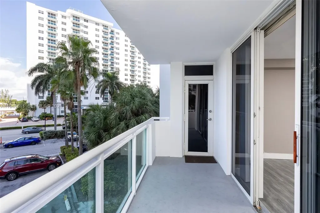 3001 S Ocean Drive Hollywood FL 33019