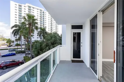 3001 S Ocean Drive Hollywood FL 33019