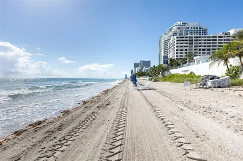 3001 S Ocean Drive Hollywood FL 33019