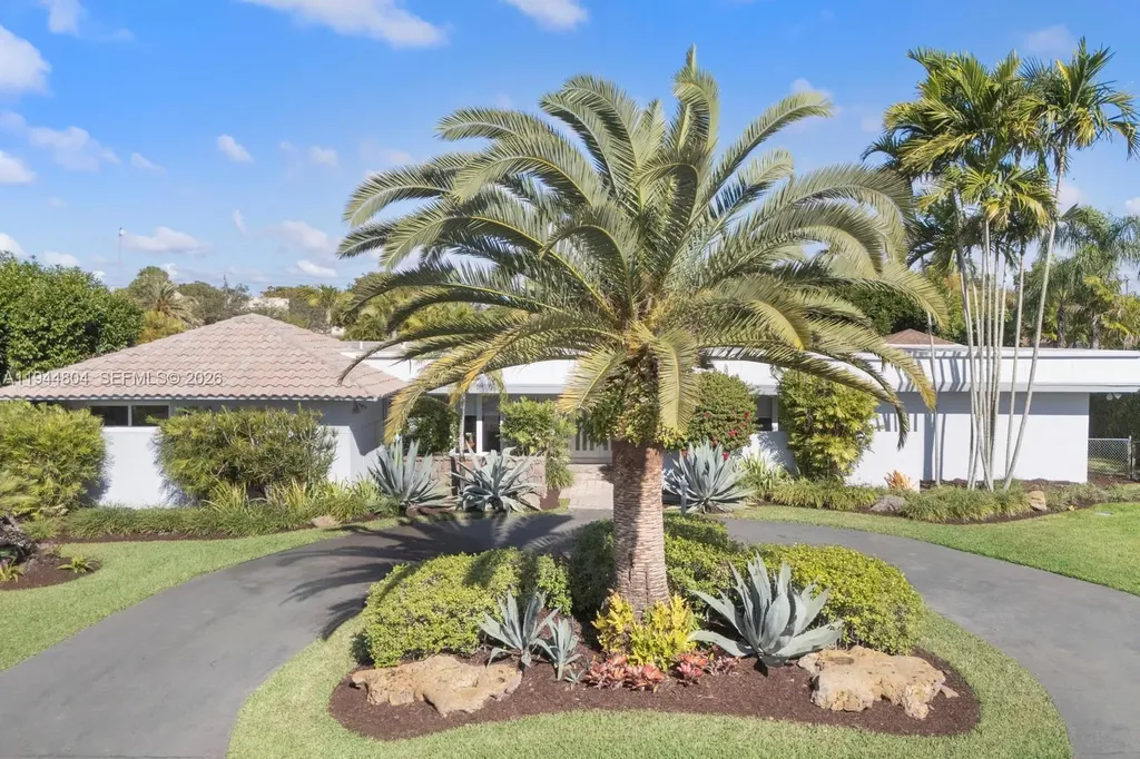 10281 SW 125th Street Miami FL 33176